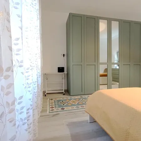 10 Minutes From Downtown Casa Rituccia